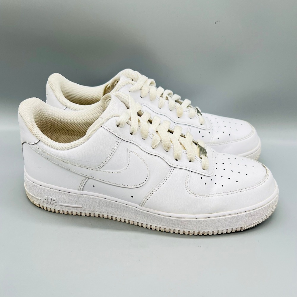 Nike Shoes Mens 10 White Leather Air Force 1 07 Low Top Casual Sneakers Comfort
